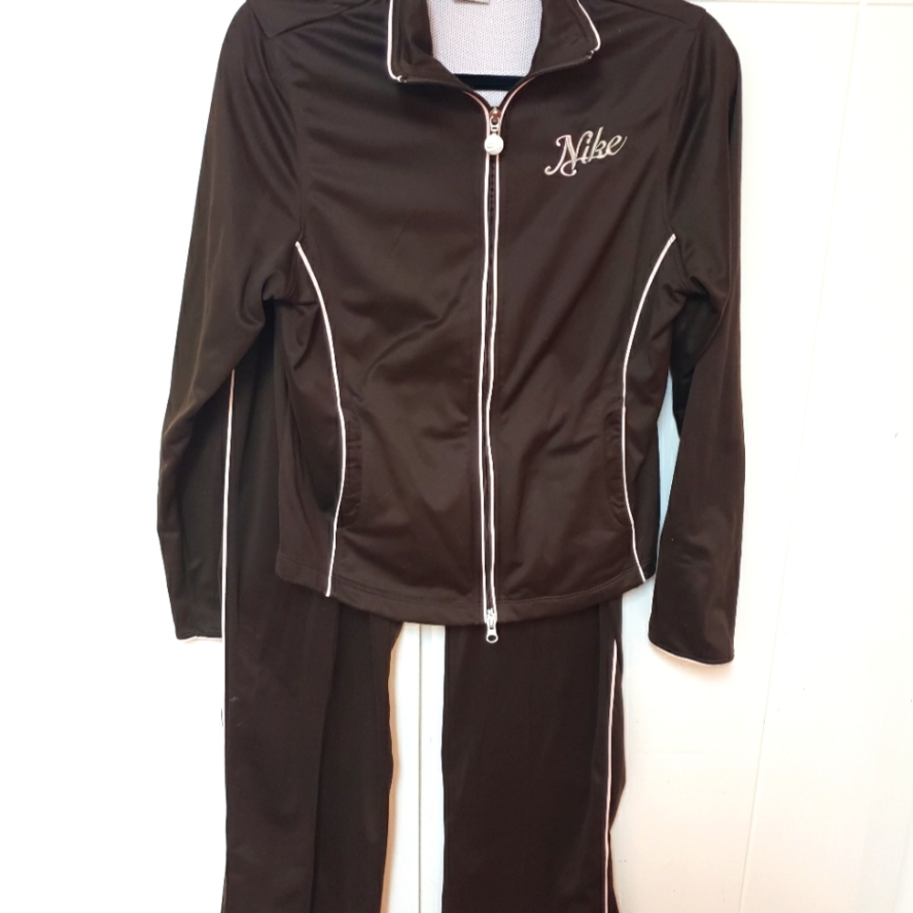 Womens Nike warm-up suite